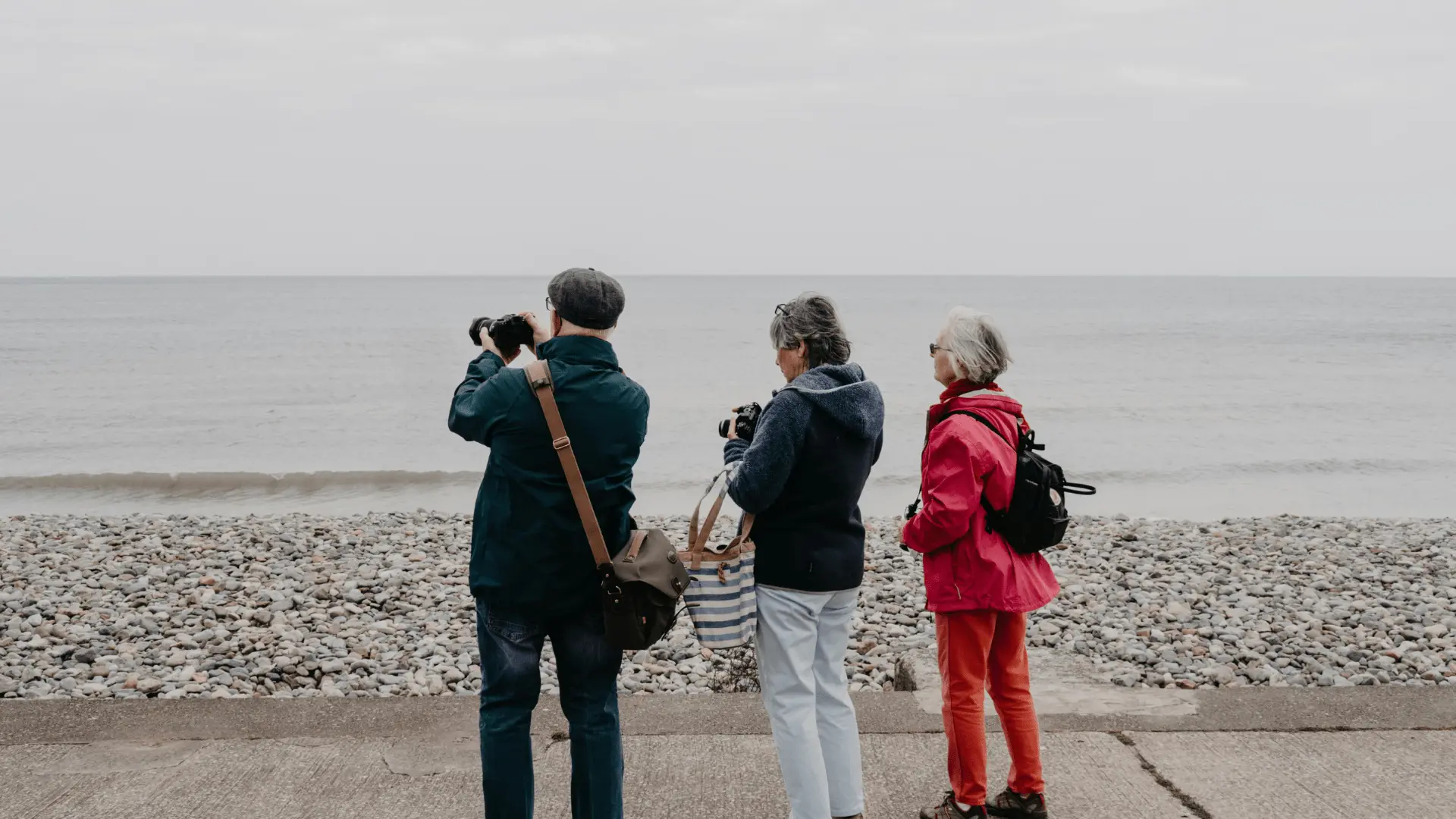 seniors enjoying trip with Travel Companies for Seniors