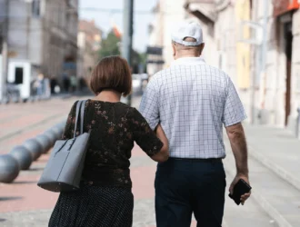 Older Men Dating Younger Women